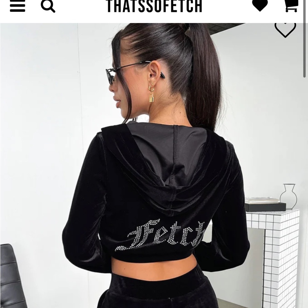 BEBA CROPPED HOODIE - BLACK